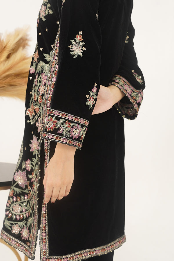 Rozi - Luxury Velvet Outfit with Embroidered Velvet Shawl