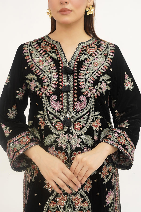 Rozi - Luxury Velvet Outfit with Embroidered Velvet Shawl